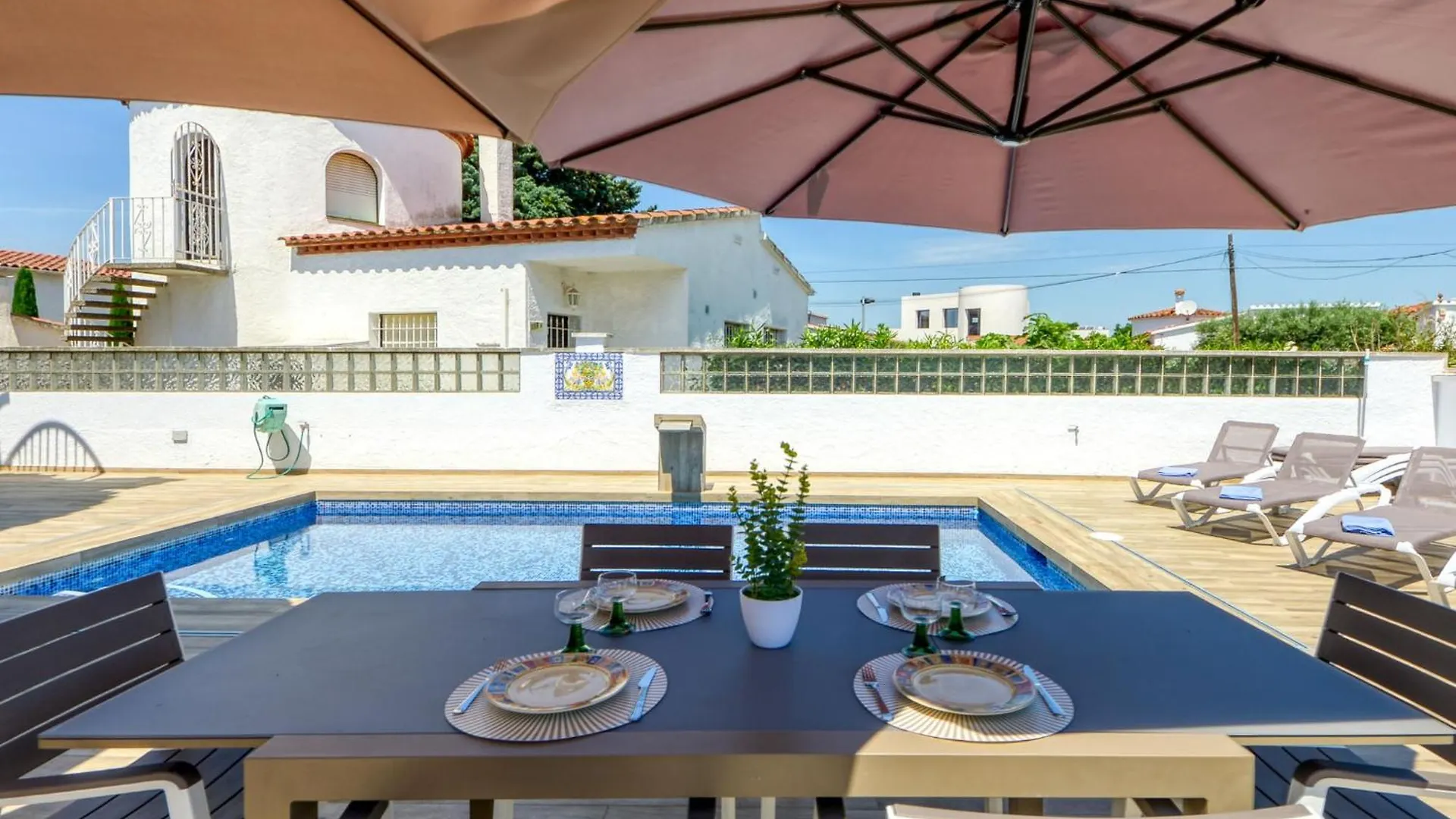 Holiday Home Roanne By Interhome Empuriabrava