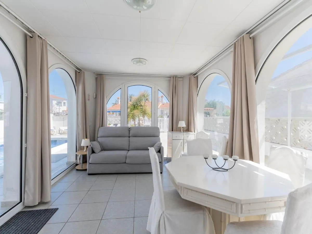 Holiday Home Roanne By Interhome Empuriabrava