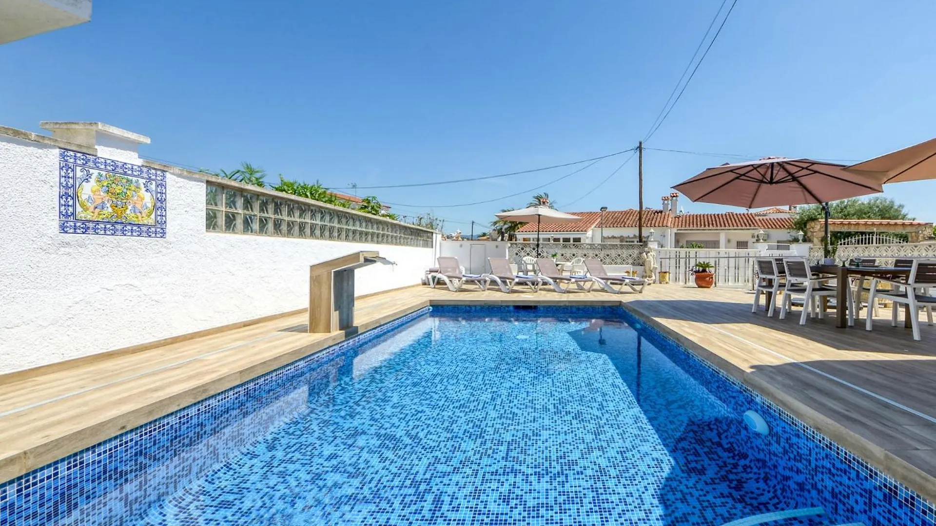Holiday Home Roanne By Interhome Empuriabrava